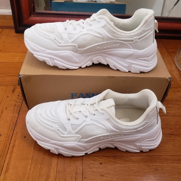 SHEIN Shoes - Shein Mesh Panel White Lace Up Women's Sneakers, Size 10
